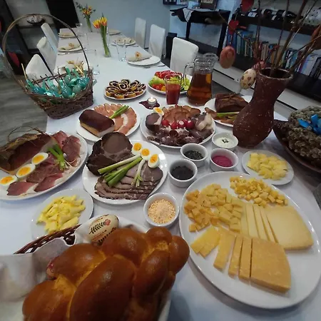 Oshaza Vendeghaz Апартаменты *