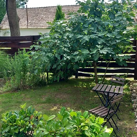 Oshaza Vendeghaz Апартаменты