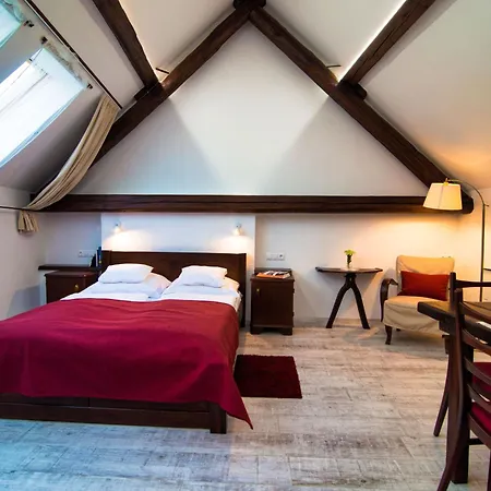 Oshaza Vendeghaz Апартаменты *