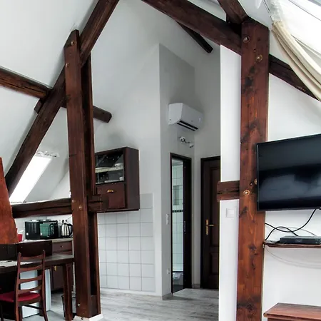 Oshaza Vendeghaz Апартаменты