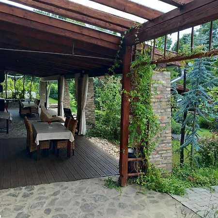 Oshaza Vendeghaz Апартаменты