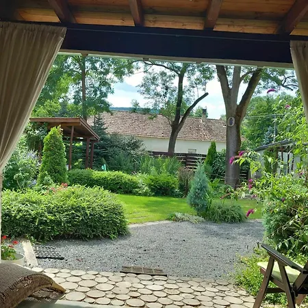 Oshaza Vendeghaz Апартаменты