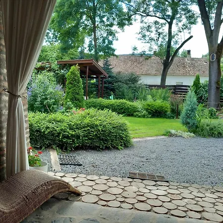 Oshaza Vendeghaz Апартаменты Bazsi