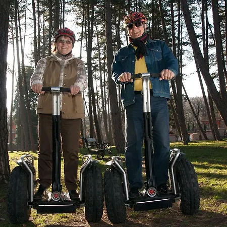 Oshaza Vendeghaz * Bazsi