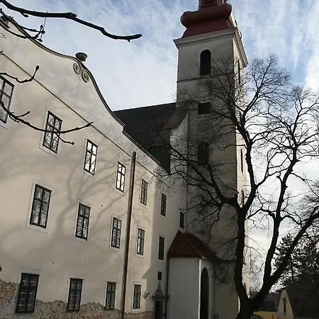 Апартаменты Oshaza Vendeghaz Bazsi