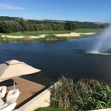 Апартаменты Oshaza Vendeghaz Bazsi